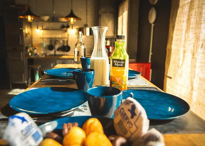 Gatu Selecta 5 Diseno Calidad Wifi, Aire Acc Junto Recinto Ferial, Preferente Mayores De 21 Anos Y Familias חרז