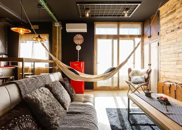 Gatu Selecta 5 Diseno Calidad Wifi, Aire Acc Junto Recinto Ferial, Preferente Mayores De 21 Anos Y Familias